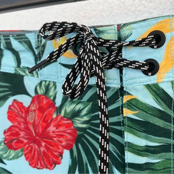 Hurley Hawaiian Board Shorts 32 - Picture 2 of 13